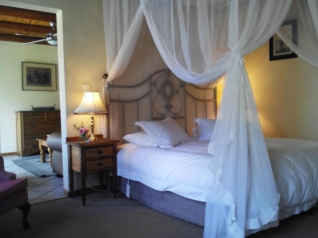 Saxe-Coburg Lodge Prince Albert Kamer foto